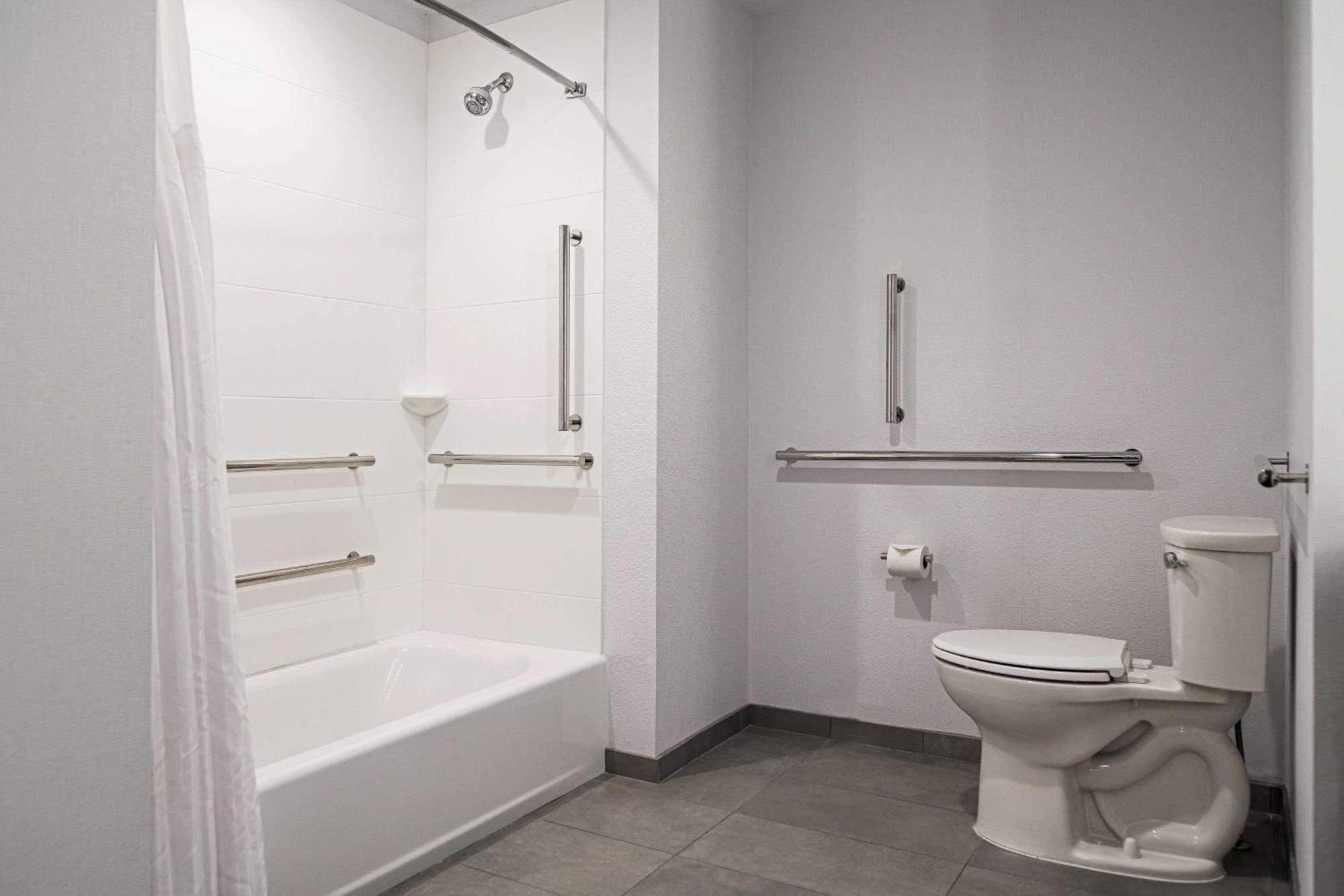 Hilton Garden Inn Louisville Mall Of St. Matthews Extérieur photo