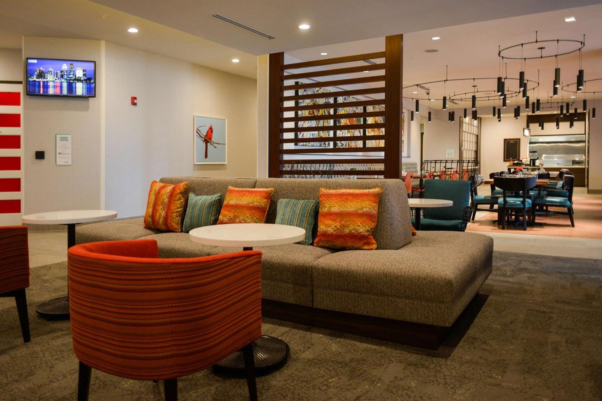 Hilton Garden Inn Louisville Mall Of St. Matthews Extérieur photo